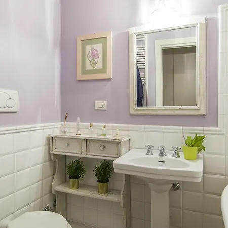 Gerusalemme & Corso Sempione Flat Lägenhet